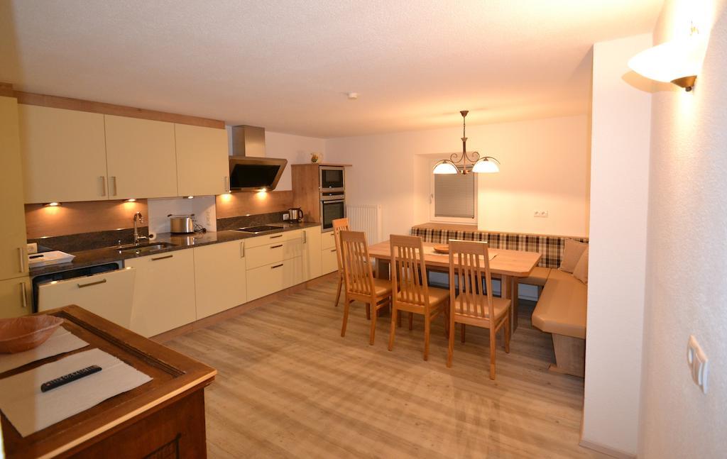 Landhaus Waldesruh Oetz Habitación foto